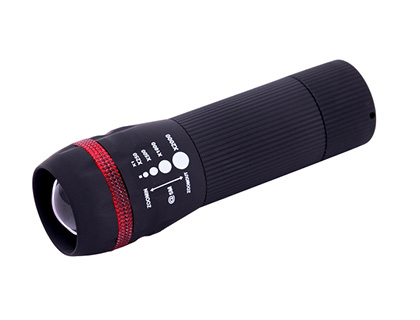 LINTERNA Q-CONNECT KF18749 PLASTICO CON ZOOM 1W MODO ALUMBRADO ENCENDIDO APAGADO INCLUYE 3 PILAS AAA